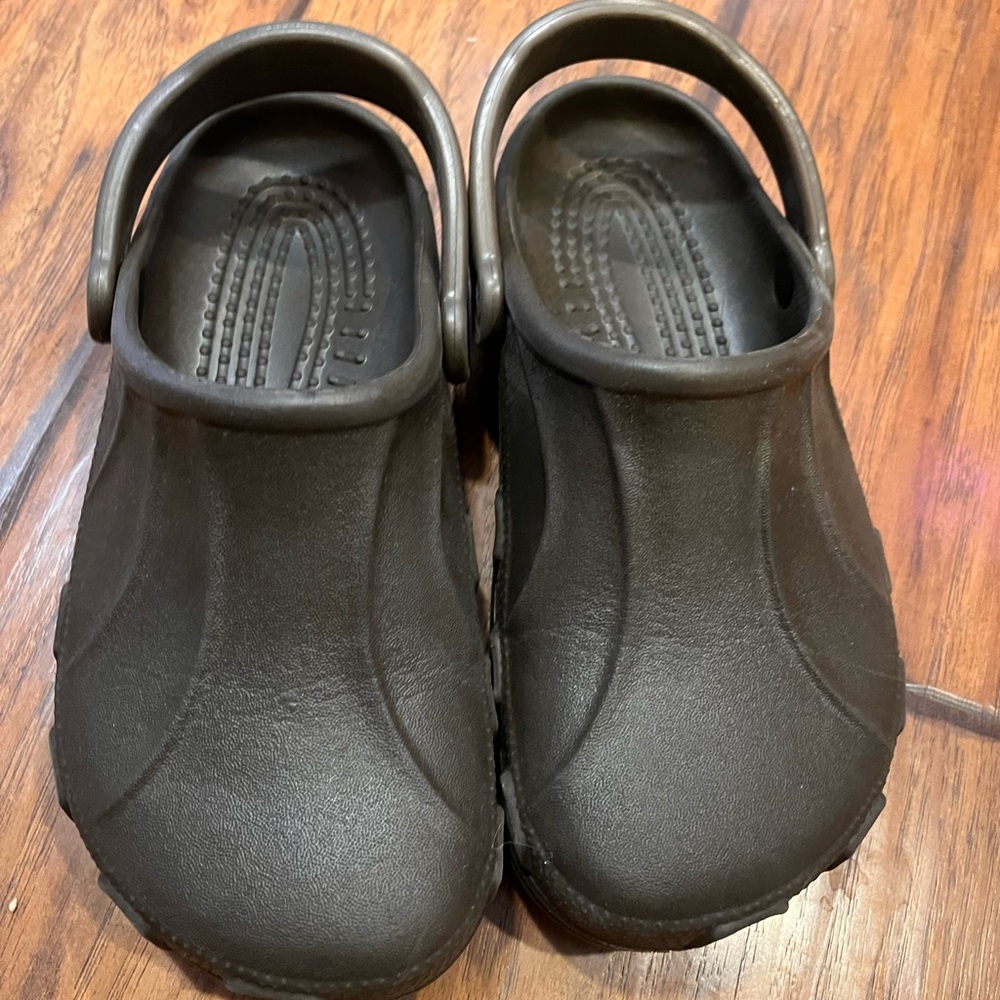 Crocs shoes clogs unisex men’s 6 women’s 8 brown slip on comfort nice! - Picture 2 of 10